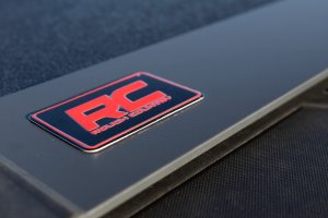 Chevrolet Colorado Hard Low Profile Bed Cover - Rough Country - Tri-Fold - '15-'24 Chevrolet Colorado Hard Low Profile Bed Cover - Rough Country - Tri-Fold - '15-'24